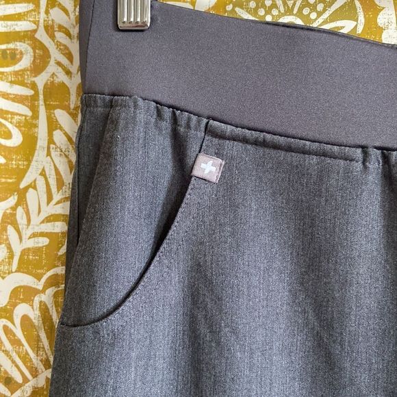 FIGS Technical Collection Kanye Moto Scrub Pants Limited Edition Graphite Gray S - Picture 7 of 12